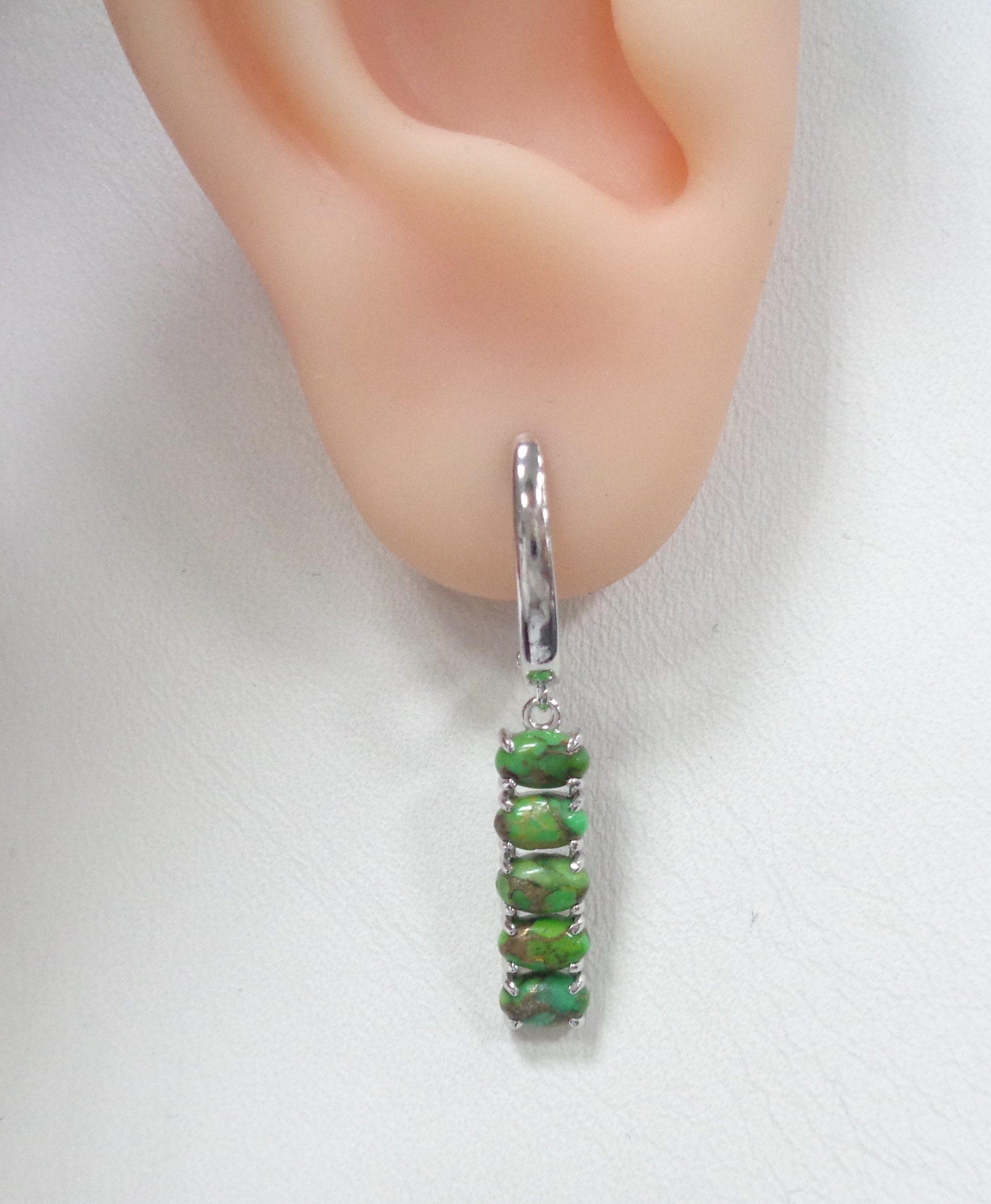 Серебряные серьги с зеленой бирюзой